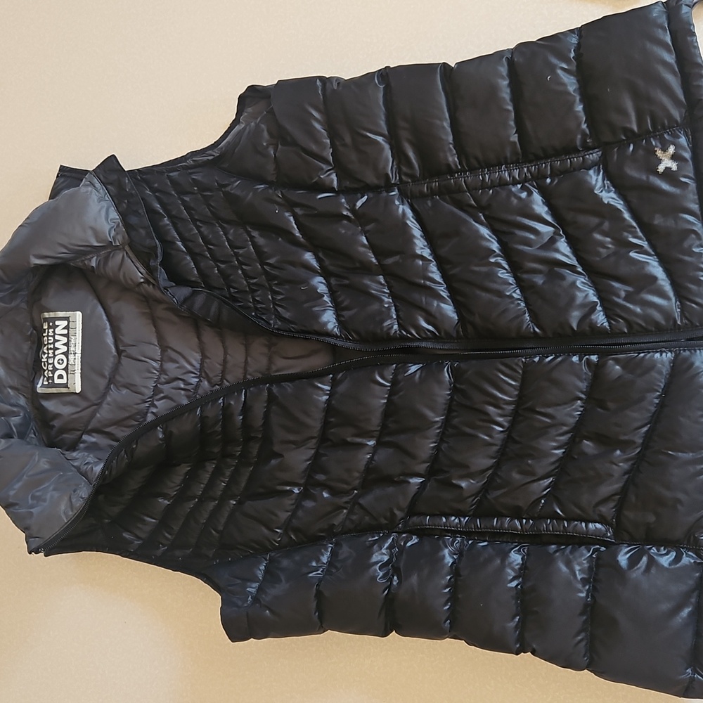 Xersion Black Quilted Vest